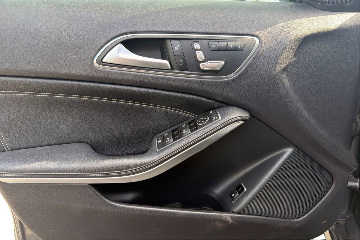 Used 2019 Mercedes-Benz GLA 250 4MATIC image 20