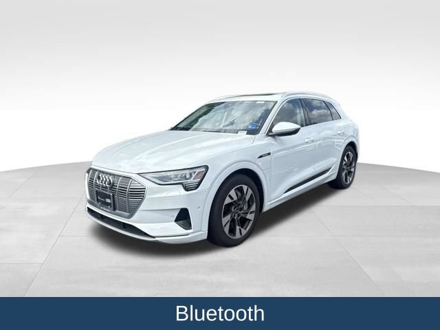 Used 2023 Audi e-tron Premium Plus w/ Premium Plus Package AWD/4WD image 4