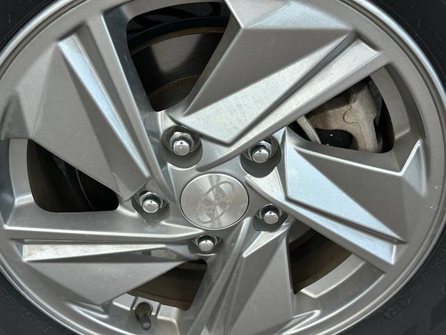 Certified 2024 Hyundai Elantra SE FWD image 30