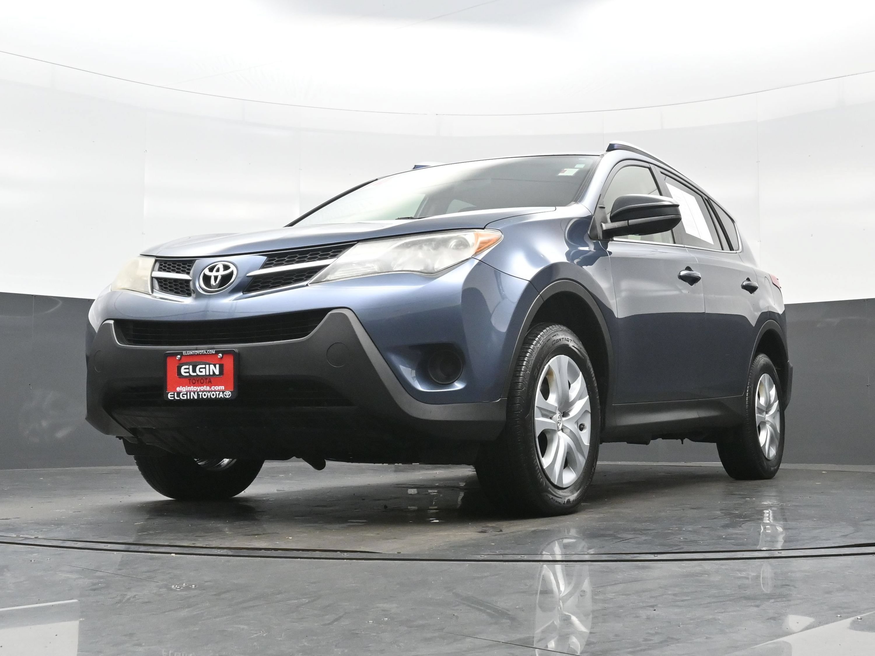 Used 2014 Toyota RAV4 LE FWD image 25