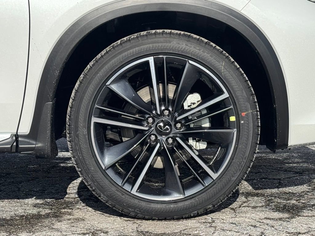 New 2025 INFINITI QX55 Luxe w/ Cargo Package image 3