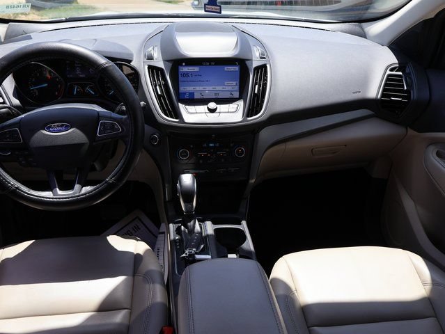 Used 2019 Ford Escape SEL AWD/4WD image 17