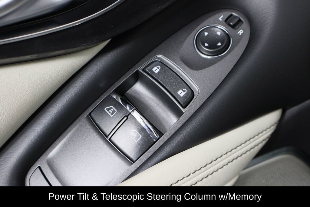 Used 2018 INFINITI Q60 3.0t Luxe w/ Sensory Package 3.0T Luxe image 13