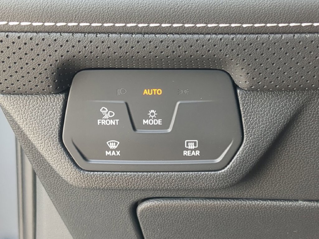 New 2026 Volkswagen Atlas SE FWD image 29