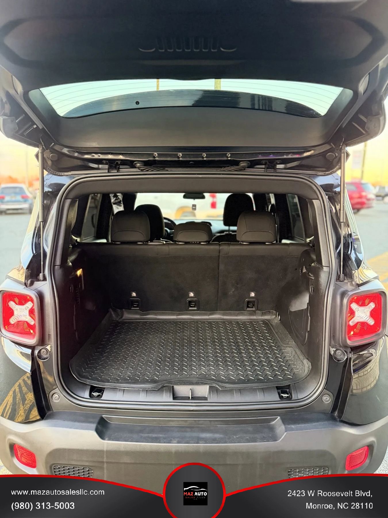 Used 2021 Jeep Renegade Latitude image 14