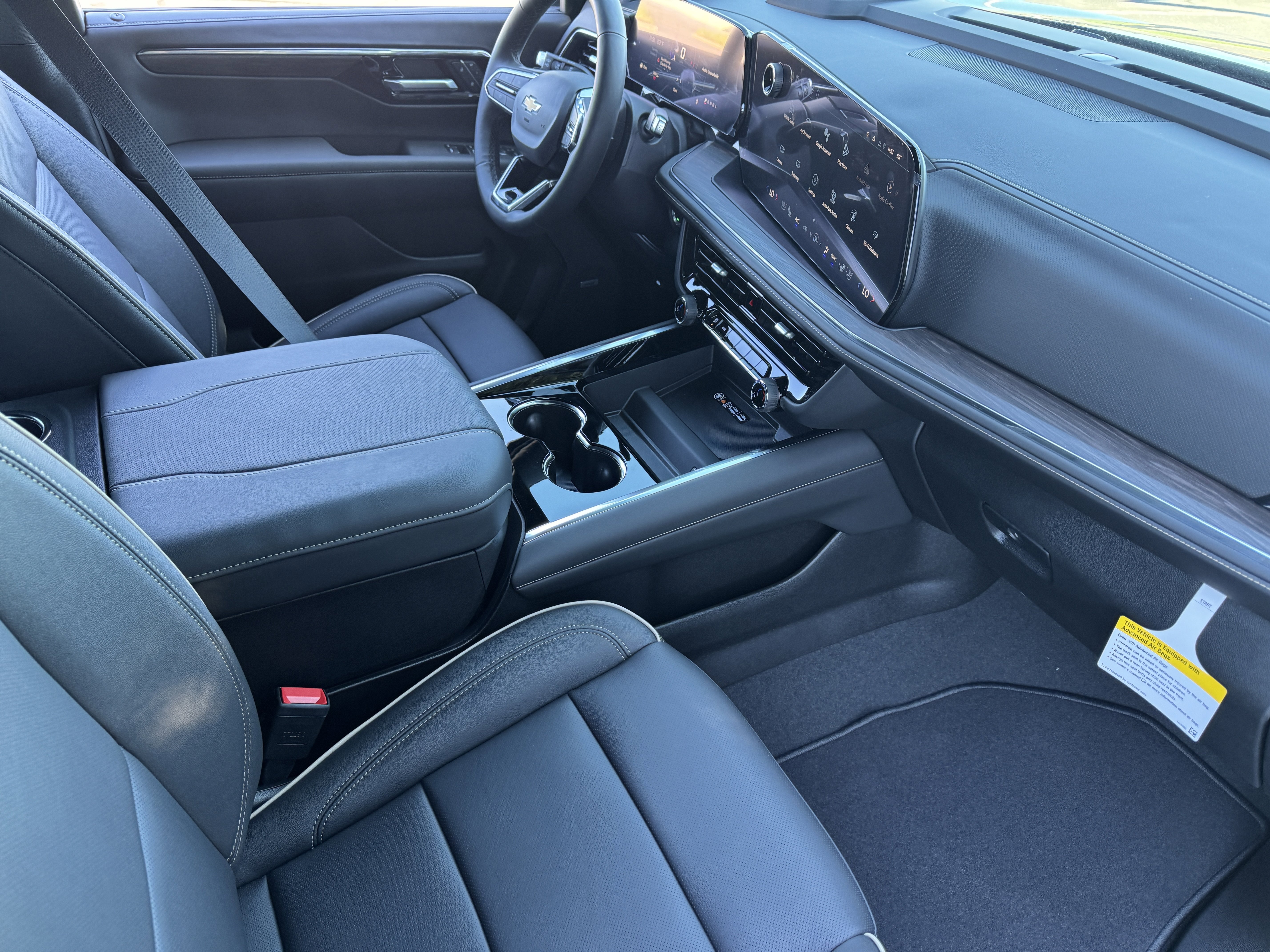 New 2026 Chevrolet Suburban Premier w/ Sun And Tow Package image 22