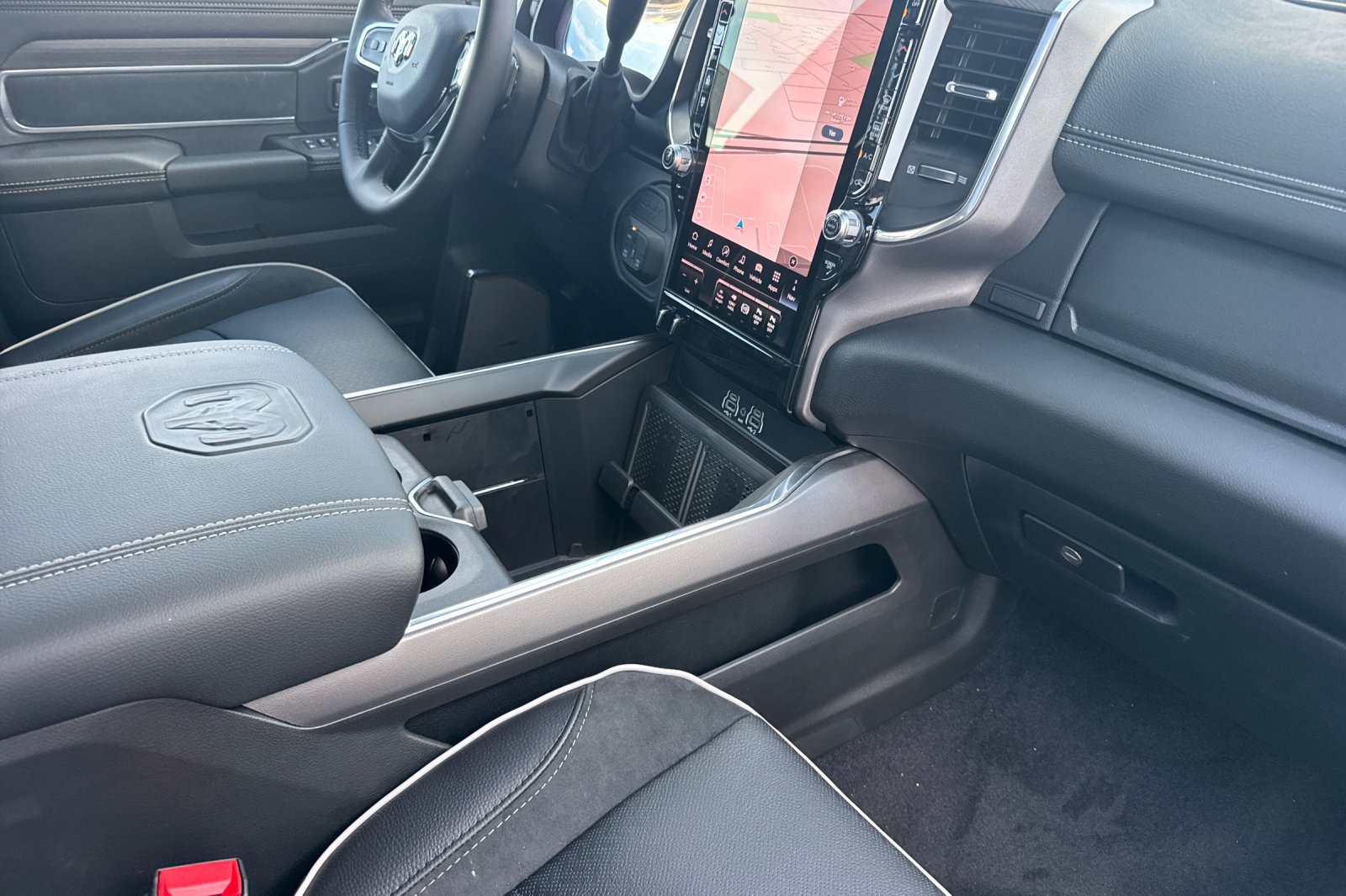 New 2027 RAM 3500 Laramie AWD/4WD image 14