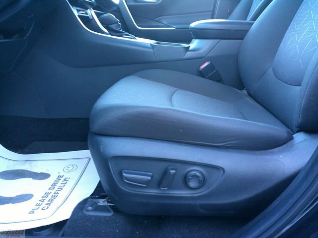 Used 2023 Toyota RAV4 AWD Hybrid image 21