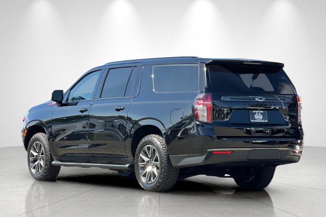 Used 2021 Chevrolet Suburban Z71 w/ Z71 Signature Package AWD/4WD image 6