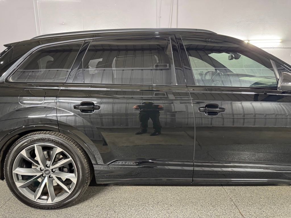 Used 2023 Audi SQ7 Prestige image 9