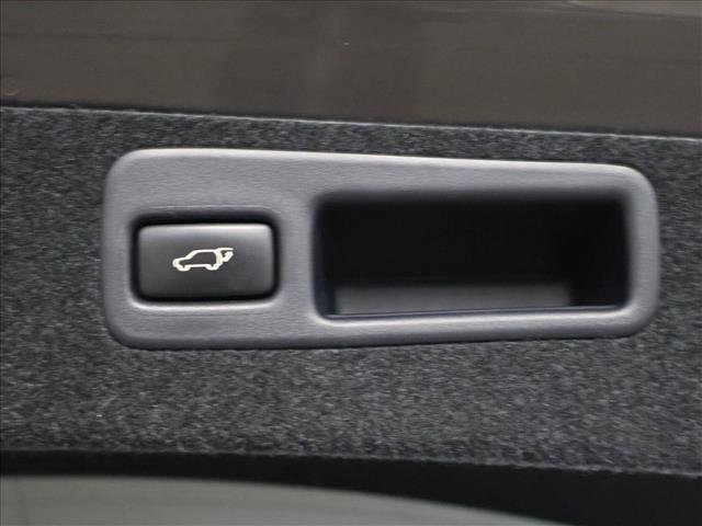 Used 2012 Lexus RX 450h AWD w/ Premium Pkg image 7