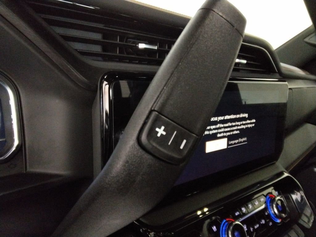 Used 2025 GMC Sierra 2500 AT4 w/ AT4 Premium Plus Package image 15