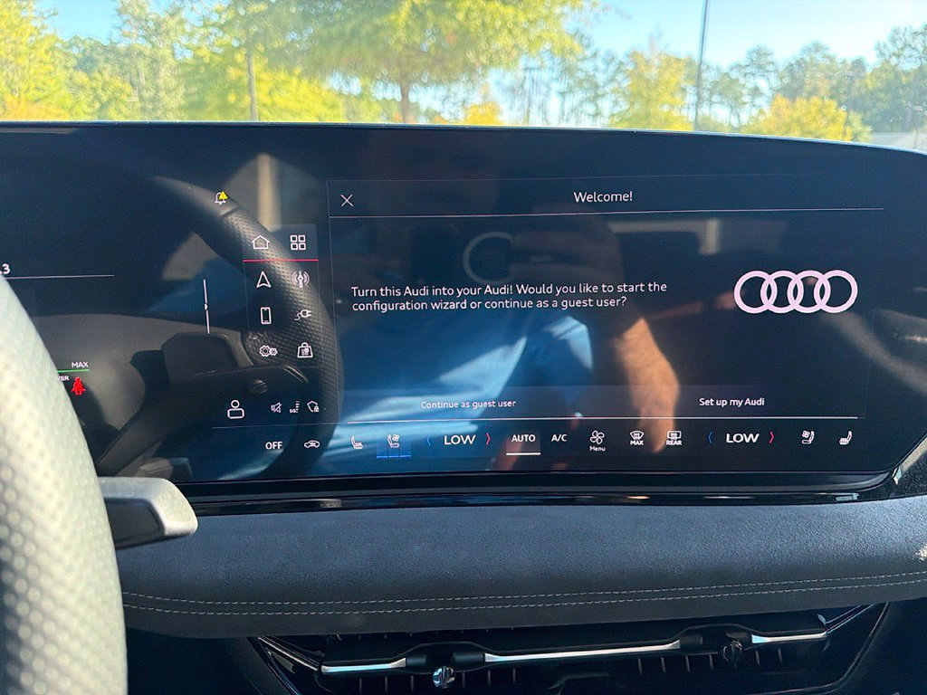 Used 2025 Audi S6 e-tron Prestige w/ 21" Black Optic Package AWD/4WD image 18