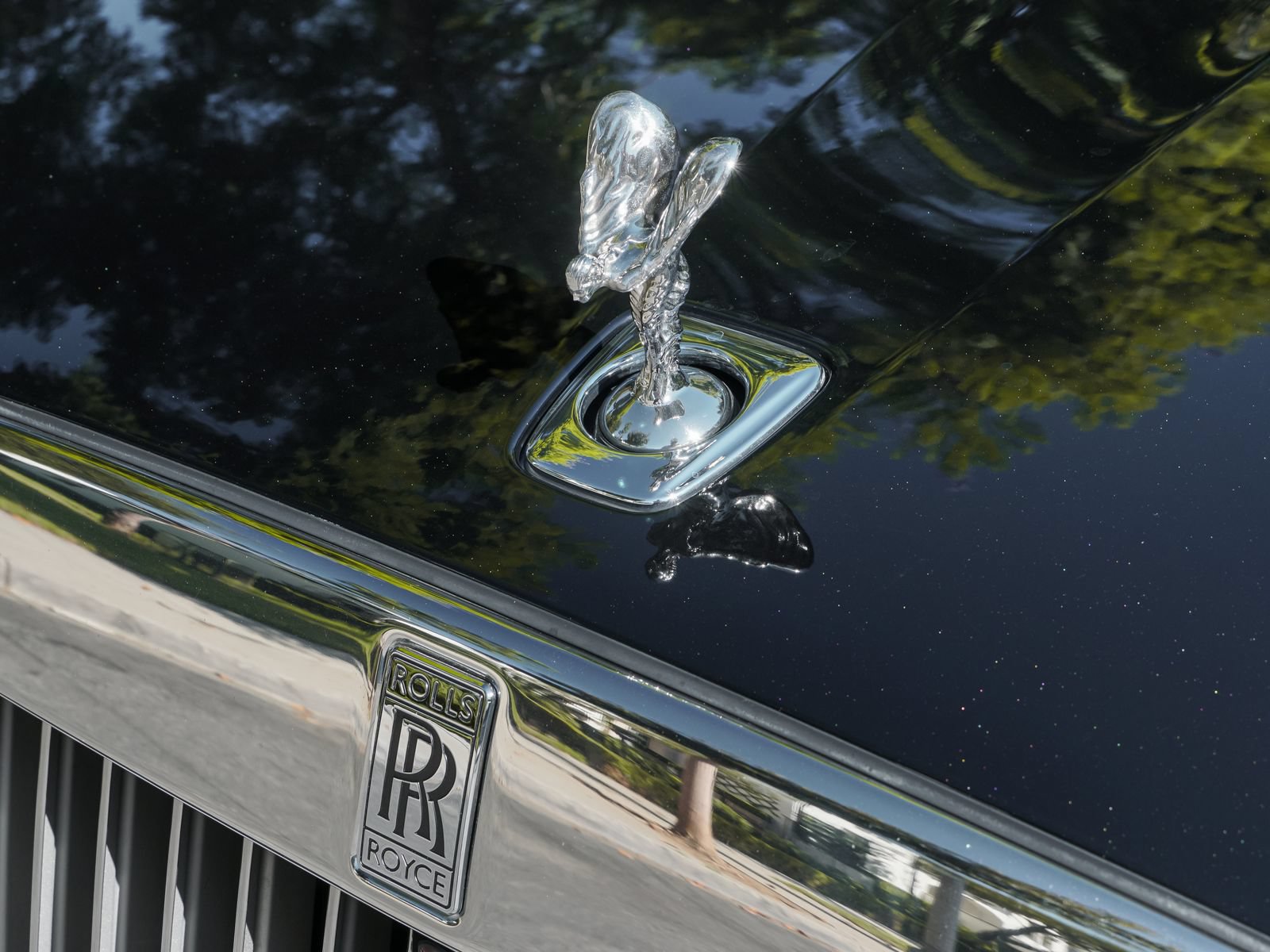 Certified 2021 Rolls-Royce Ghost AWD/4WD image 32