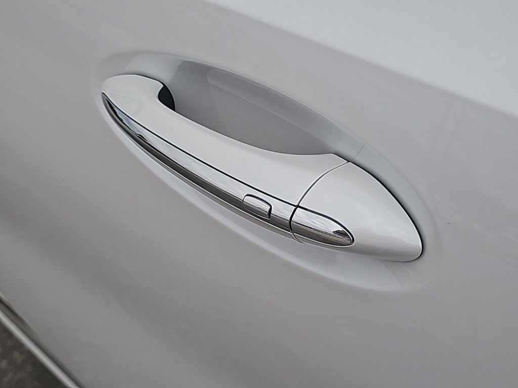 New 2025 Buick Envision Avenir image 9