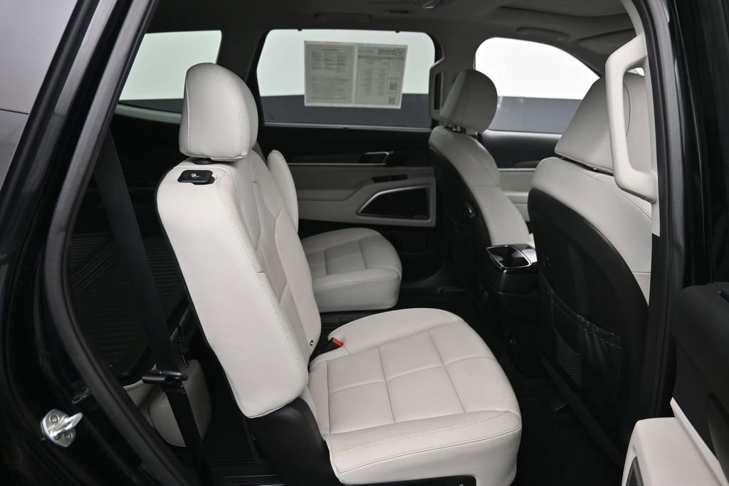Used 2022 Kia Telluride EX w/ EX Premium Package AWD/4WD image 8