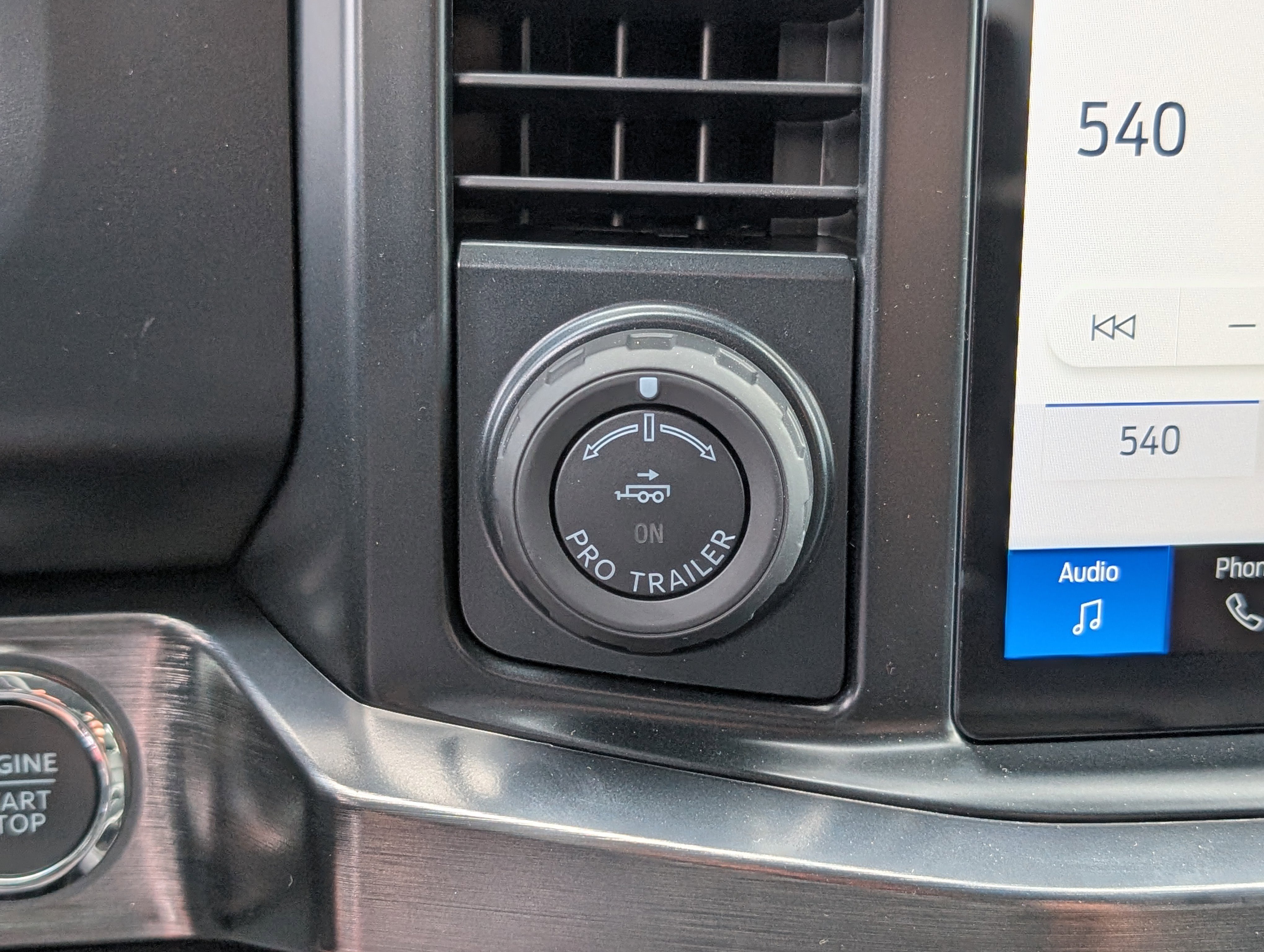 New 2026 Ford F350 Lariat w/ Black Appearance Package image 25