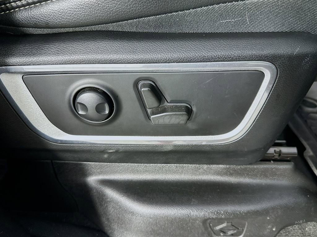 Used 2022 RAM 1500 Laramie AWD/4WD image 24