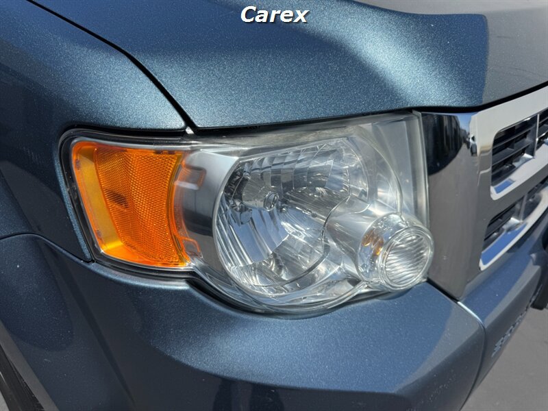 Used 2011 Ford Escape XLT FWD image 4