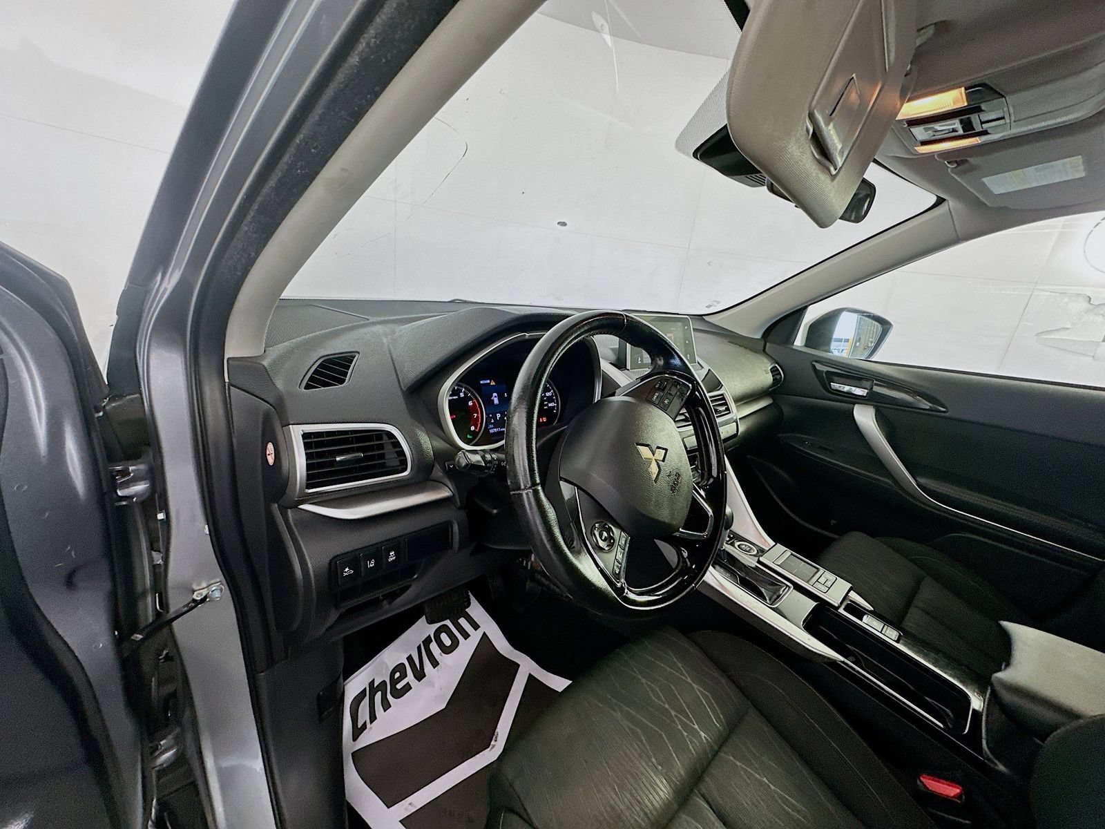 Used 2020 Mitsubishi Eclipse Cross SE AWD/4WD image 9