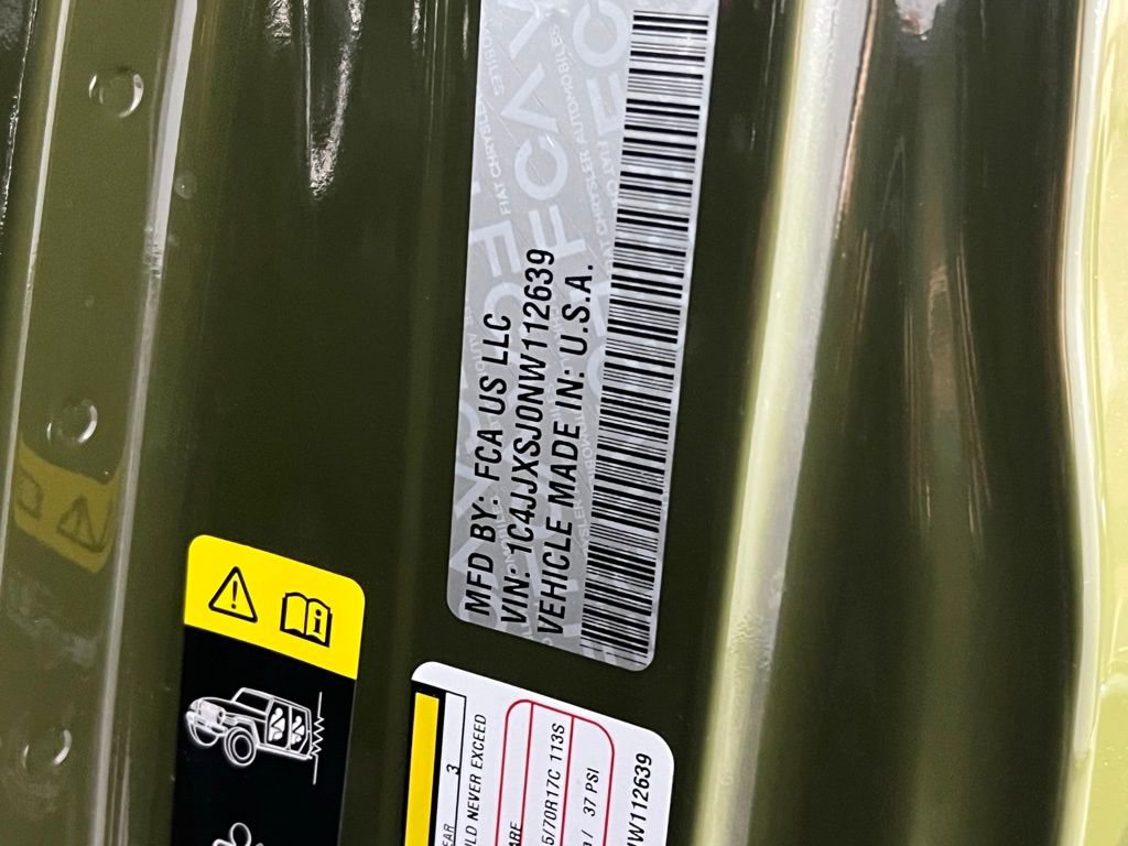 Used 2022 Jeep Wrangler Unlimited Rubicon w/ Xtreme Recon 35" Tire Package image 38