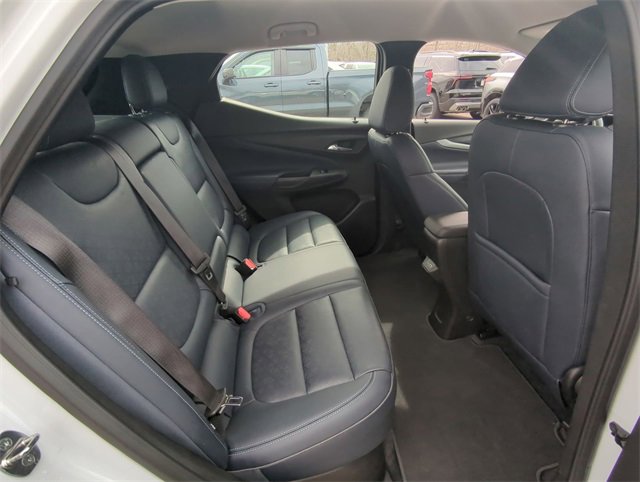 Certified 2022 Chevrolet Bolt EUV LT w/ Convenience Package image 26