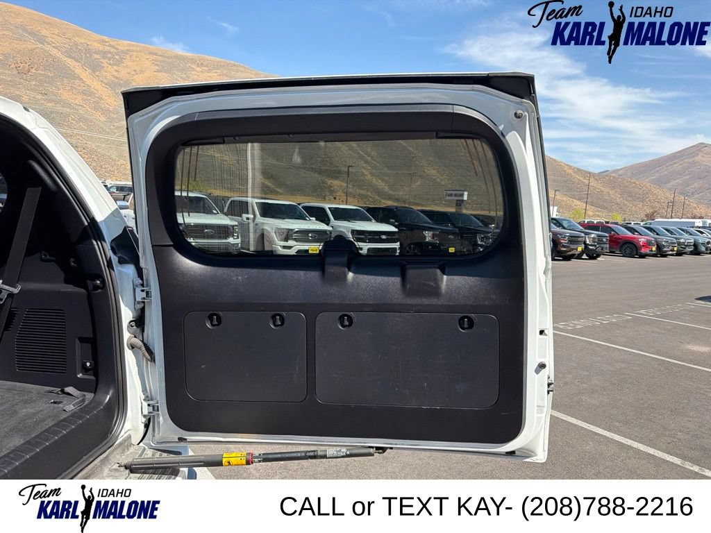 Used 2023 Lexus GX 460 Premium w/ Accessory Package AWD/4WD image 7