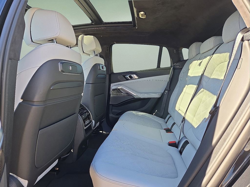 Used 2026 BMW X6 M60i image 14