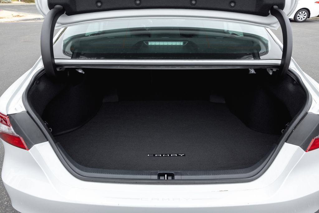 Certified 2022 Toyota Camry LE w/ Carpet Mat Package (TMS) FWD image 8