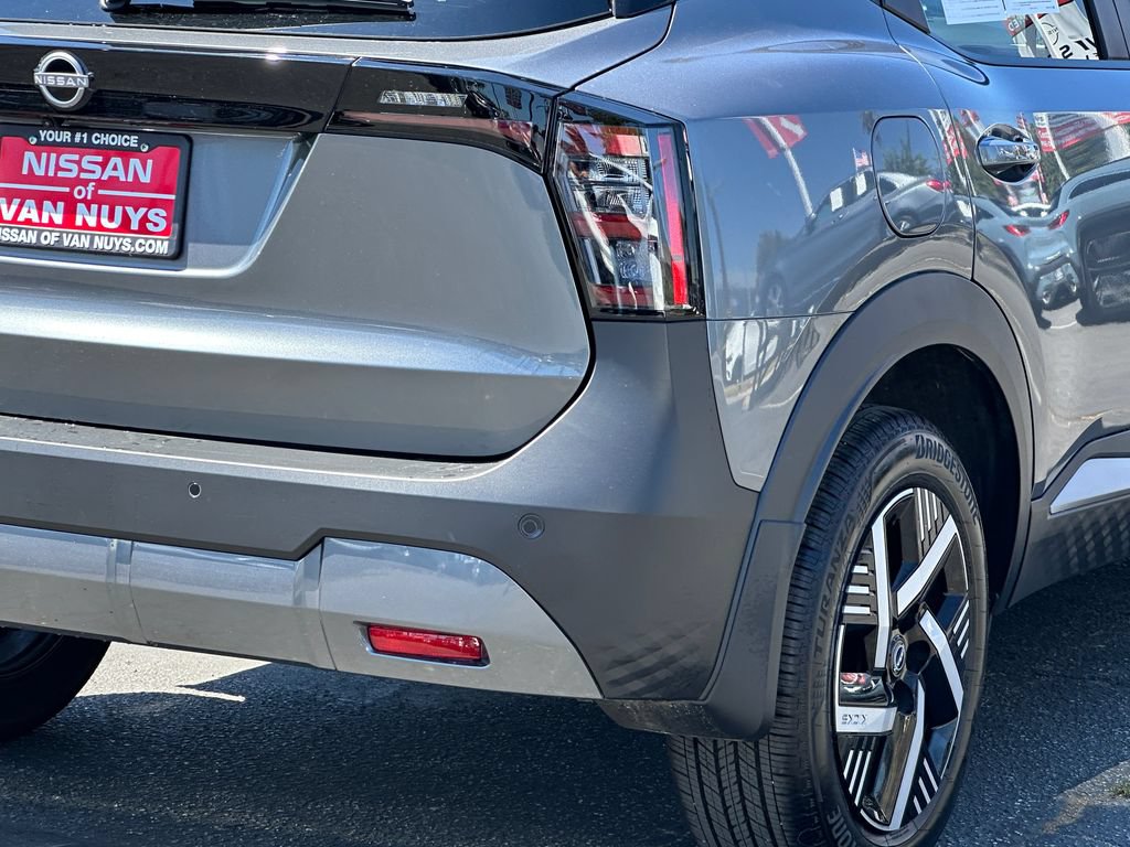 Used 2026 Nissan Kicks SV FWD image 8