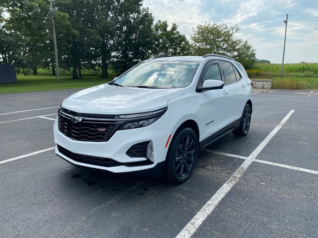 Used 2024 Chevrolet Equinox RS AWD/4WD image 3