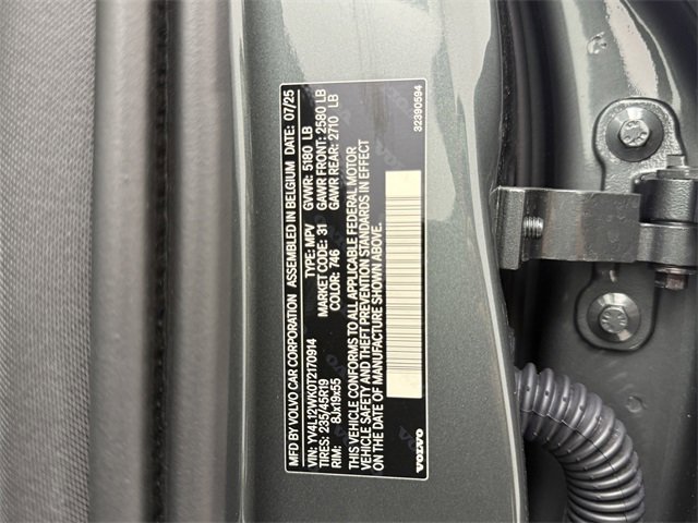 New 2026 Volvo V60 B5 Cross Country Plus w/ Protection Package Premier image 31