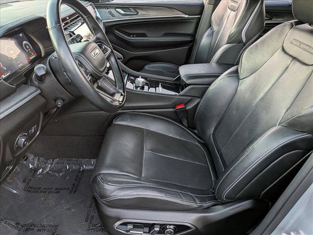 Used 2021 Jeep Grand Cherokee L Overland w/ Advanced Protech Group III image 16