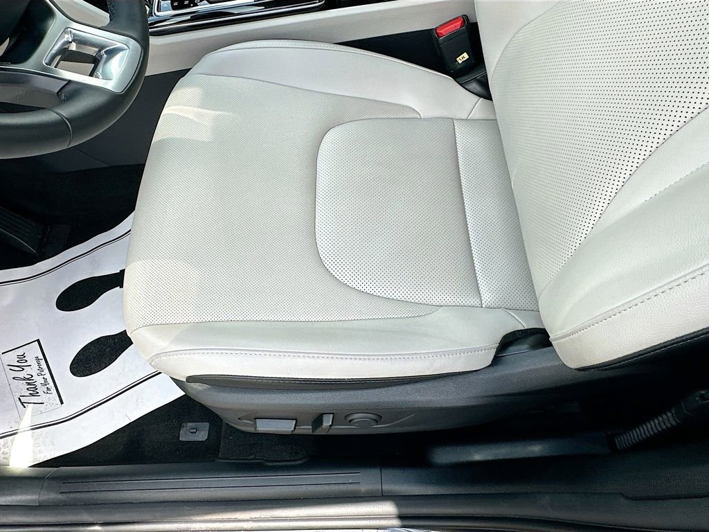 Certified 2024 Kia Sportage EX image 19