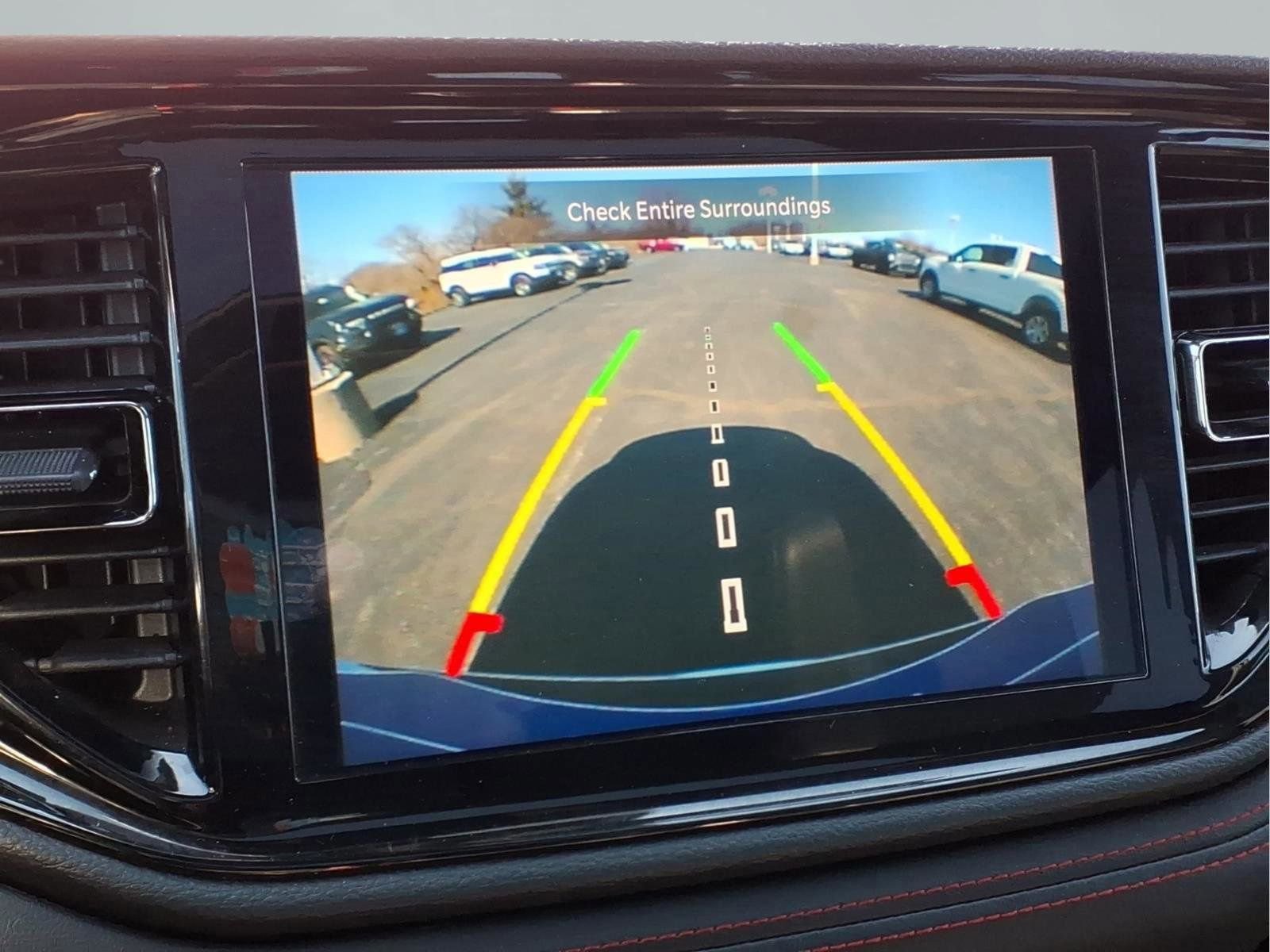 Used 2023 Dodge Durango GT image 9