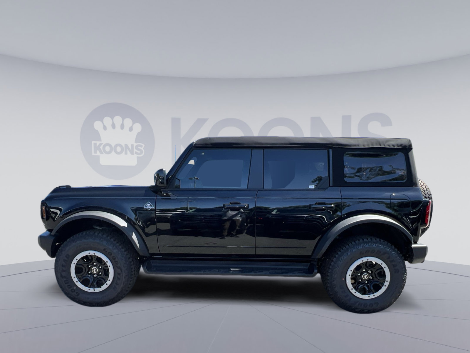 New 2025 Ford Bronco Outer Banks w/ Sasquatch Package AWD/4WD image 13