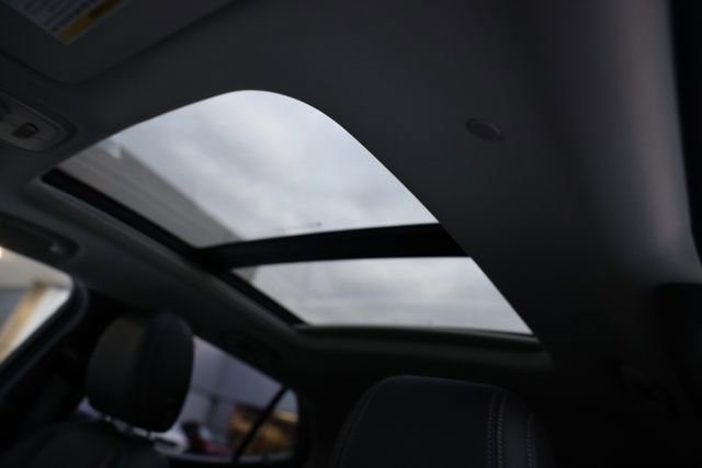 Used 2023 Buick Encore GX Essence w/ Experience Buick Package image 40