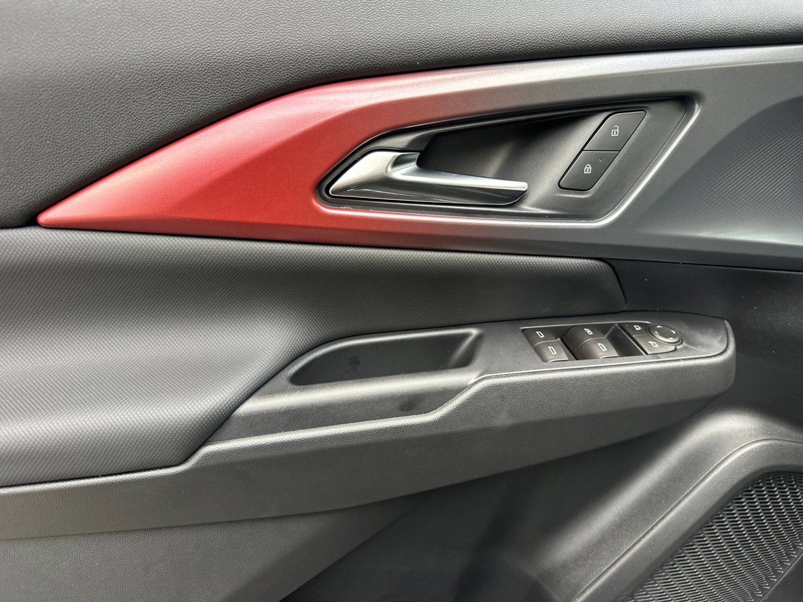 Used 2026 Chevrolet Equinox EV RS image 11