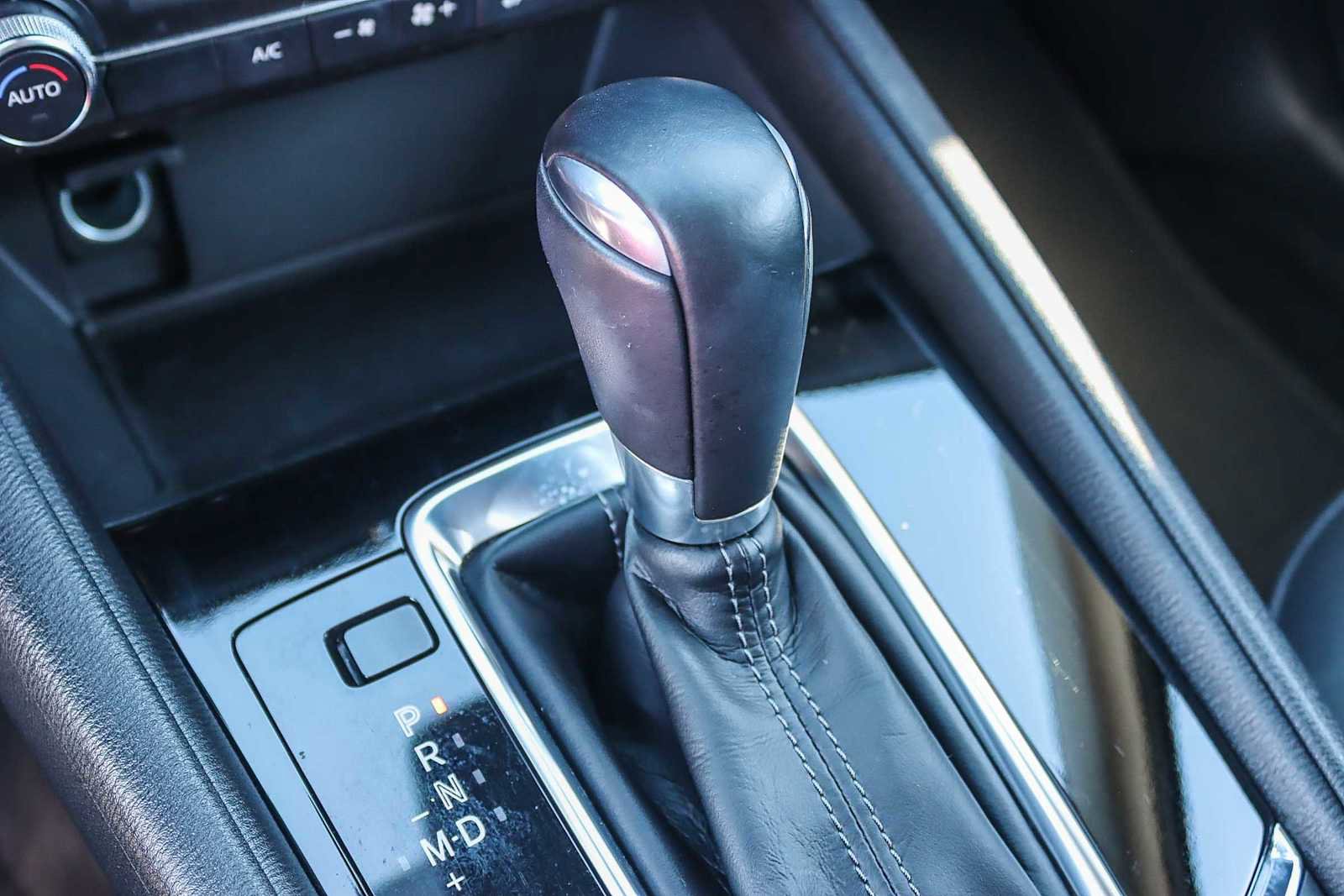 Used 2024 MAZDA CX-5 AWD 2.5 S w/ Preferred Package image 19