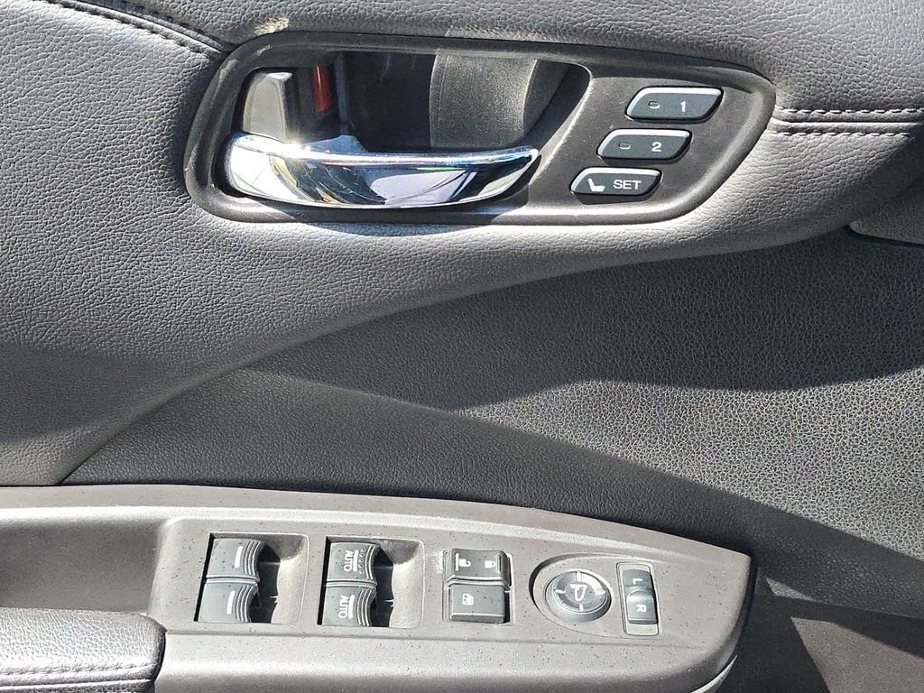 Used 2017 Acura RDX FWD image 22