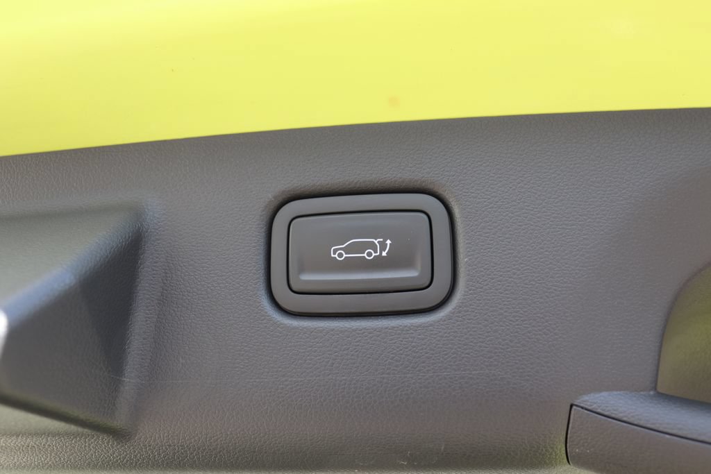 Used 2024 Hyundai Kona Limited FWD image 40