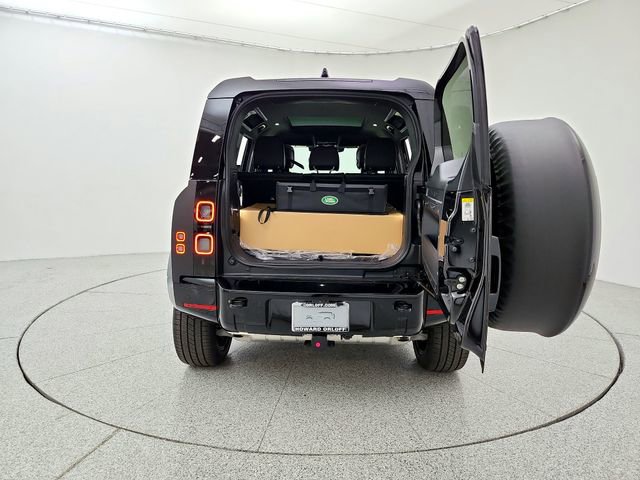 New 2026 Land Rover Defender 110 X-Dynamic SE AWD/4WD image 19