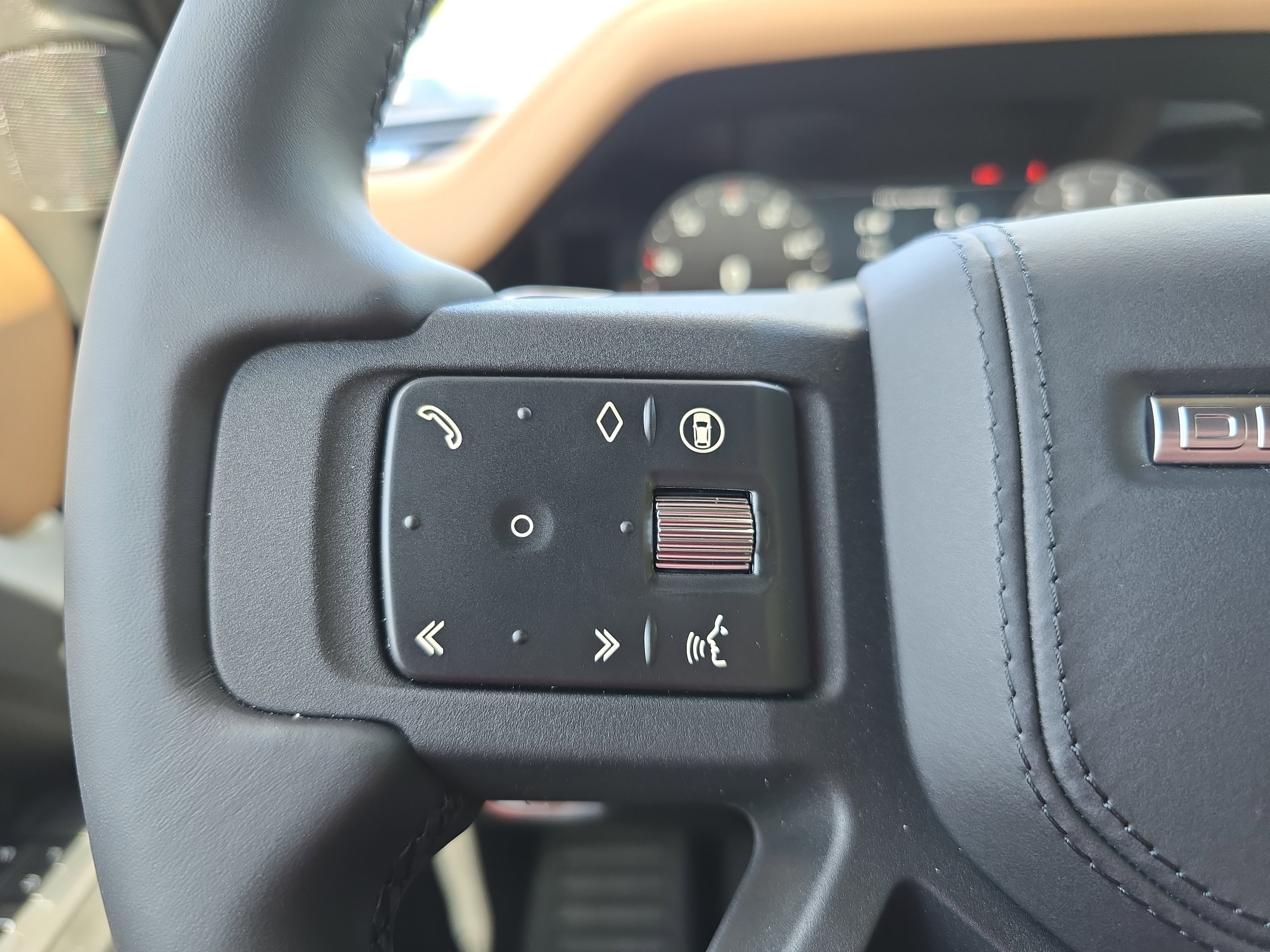 New 2026 Land Rover Defender 130 V8 image 17