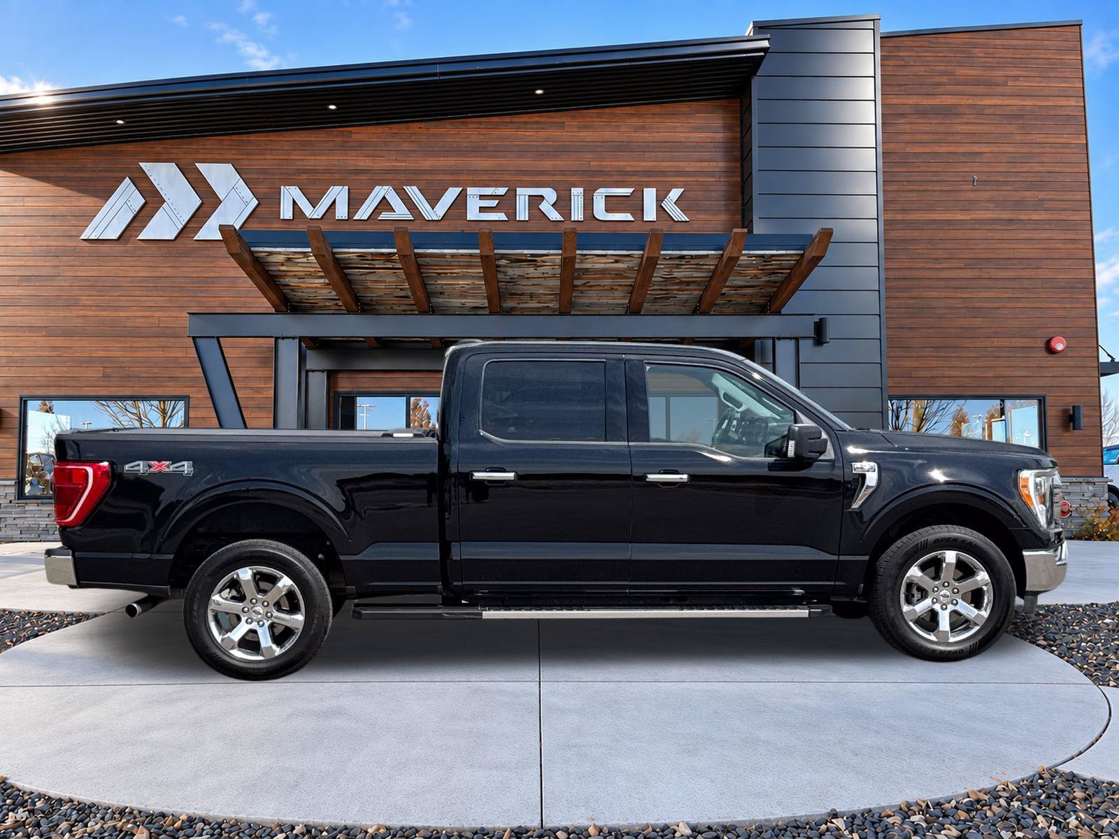 Used 2022 Ford F150 XLT w/ Equipment Group 302A High AWD/4WD image 11