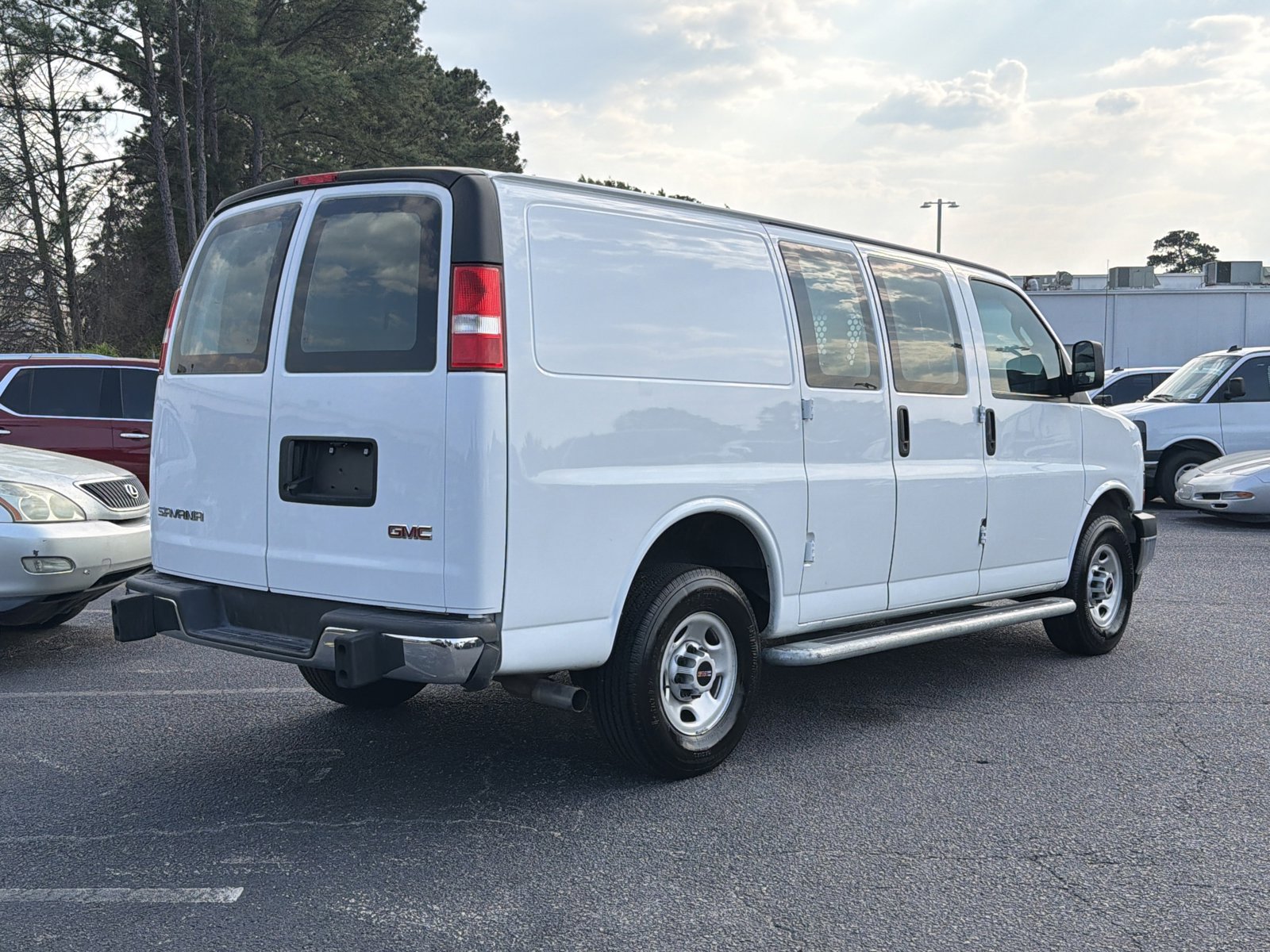 Used 2024 GMC Savana 2500 w/ Driver Convenience Package RWD image 12