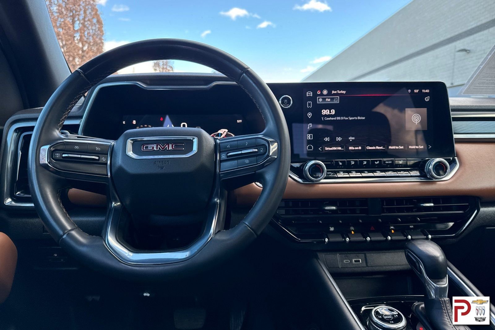 Used 2024 GMC Canyon AT4 w/ Technology Package image 16