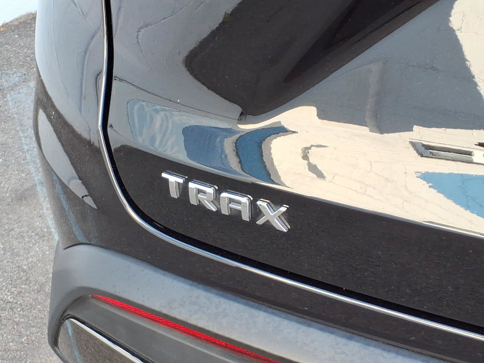 Used 2024 Chevrolet Trax ACTIV w/ Sunroof Package FWD image 18