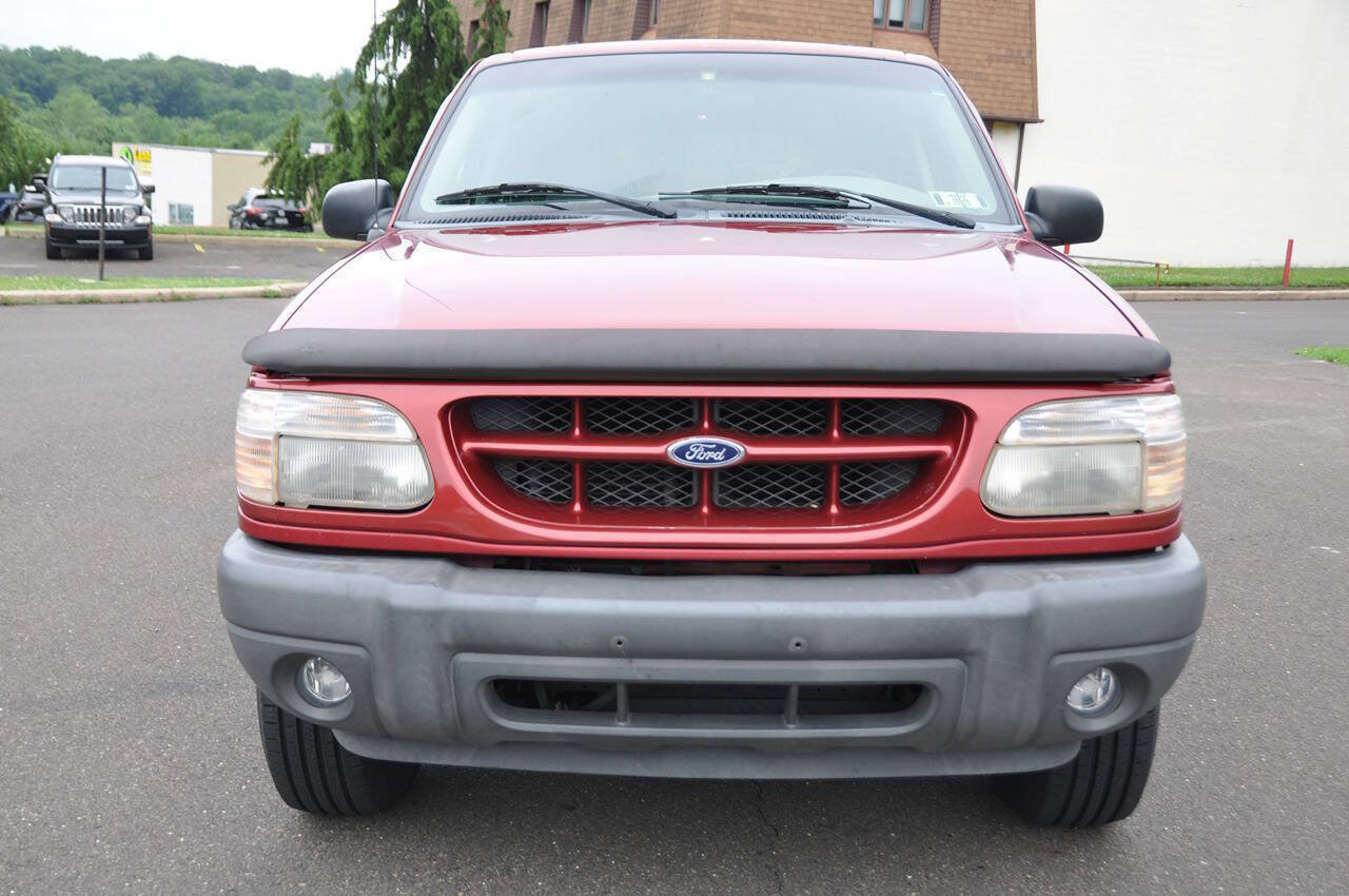 Used 2001 Ford Explorer XLS AWD/4WD image 3
