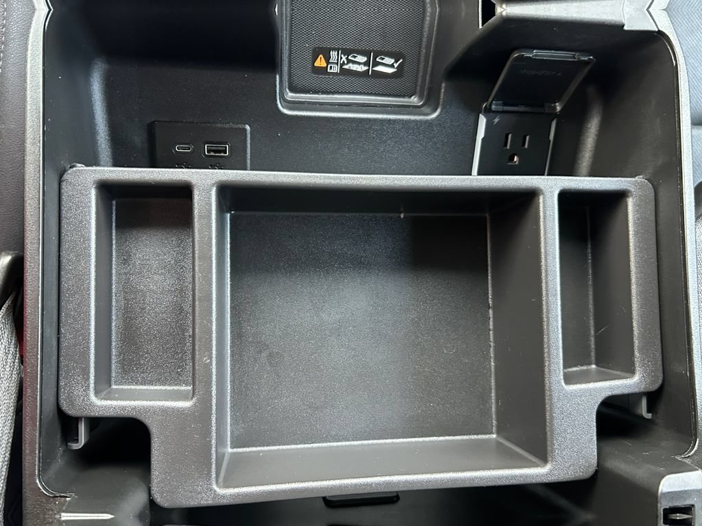 Used 2024 Chevrolet Silverado 1500 LTZ AWD/4WD image 31