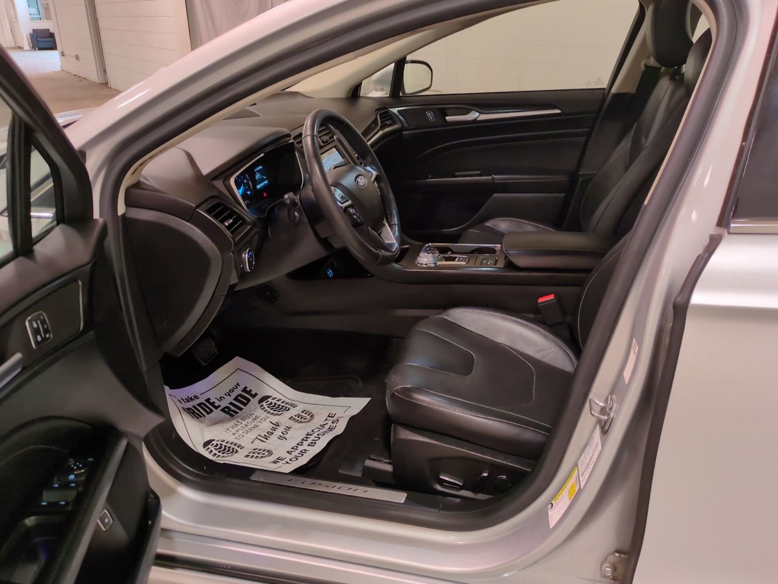 Used 2019 Ford Fusion Titanium image 16